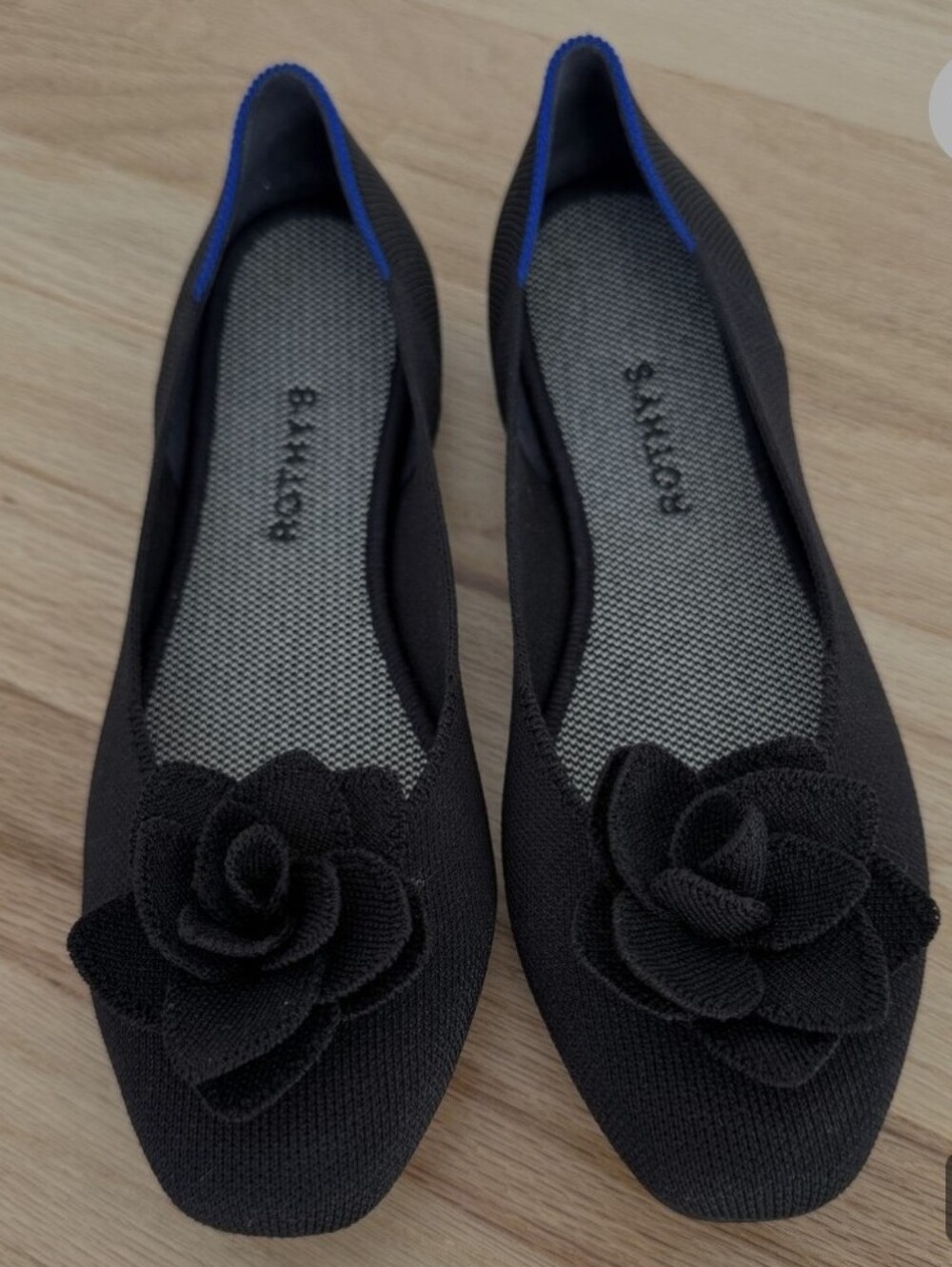 ROTHYS PETAL EMBLEM BLACK FLATS SIZE 10 EUC